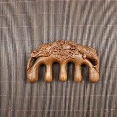 Golden Sandalwood Scalpii Massager with Five Teeth