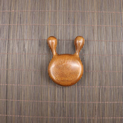 Golden Sandalwood Scalpii Massager with Five Teeth